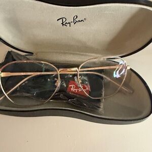 Ray-Ban Women's Glasses with Gold Frame